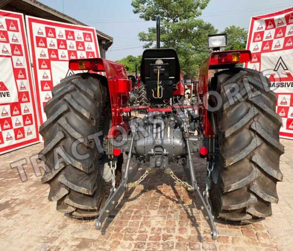 Massive 390 Tractor