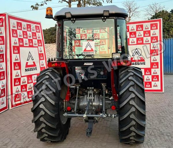 Massive 399 cabin Tractor