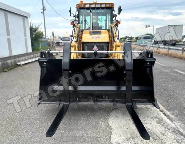 Massive 420 Backhoe Loader In Ghana