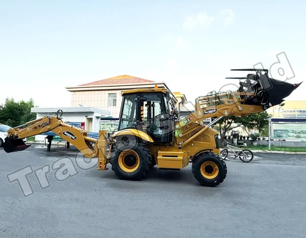 Massive 3CX Side Shift Backhoe Loader In Ghana